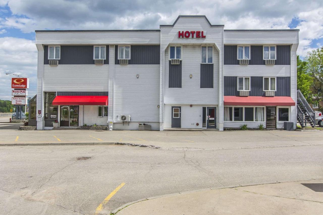 Econo Lodge La Malbaie Εξωτερικό φωτογραφία