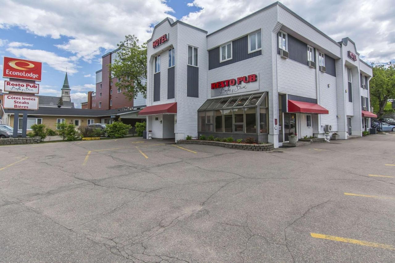 Econo Lodge La Malbaie Εξωτερικό φωτογραφία